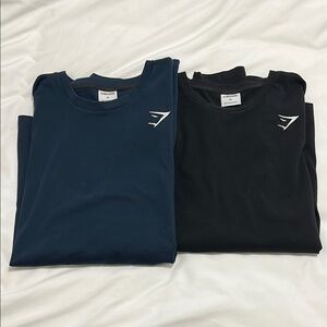 Gymshark Men's Black and Blue Shirts